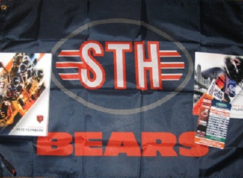 Chicago Bears 2015-2016 STH Gift Set - Flag, Yearbook, Magnet Schedule, Calendar
